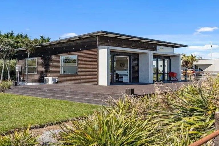 Photo of property in 4 Te Rito Street, Marshland, Christchurch, 8083