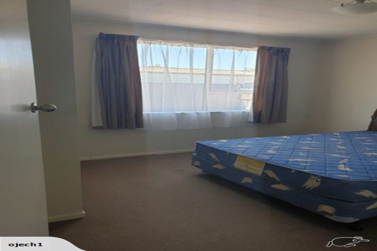 Photo of property in 2/8 Kauri Street, Taradale, Napier, 4112