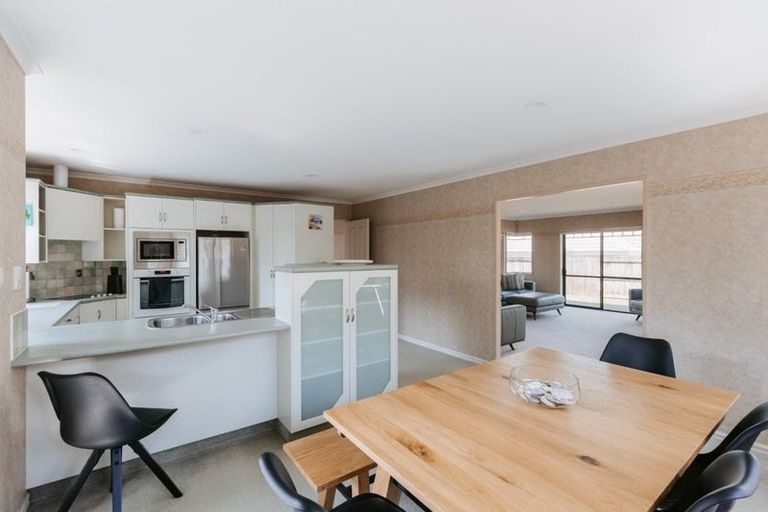 Photo of property in 11 Santa Monica Drive, Papamoa Beach, Papamoa, 3118