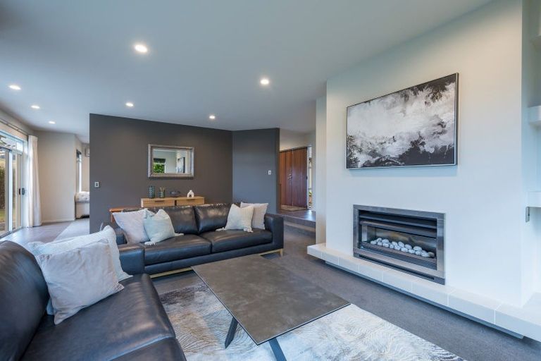 Photo of property in 12 Lobank Place, Richmond, 7020