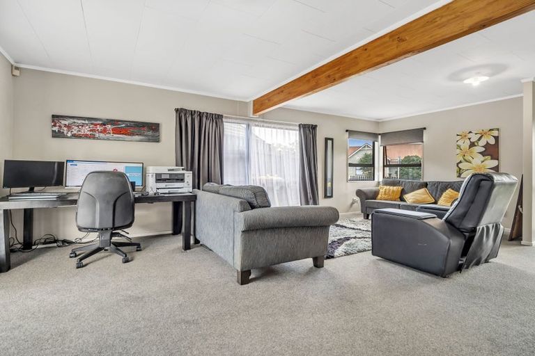 Photo of property in 97 Bryant Road, St Andrews, Hamilton, 3200