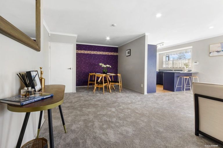 Photo of property in 1 Northridge Terrace, Massey, Auckland, 0614