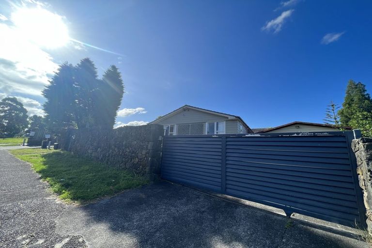 Photo of property in 47 Lysander Crescent, Beach Haven, Auckland, 0626