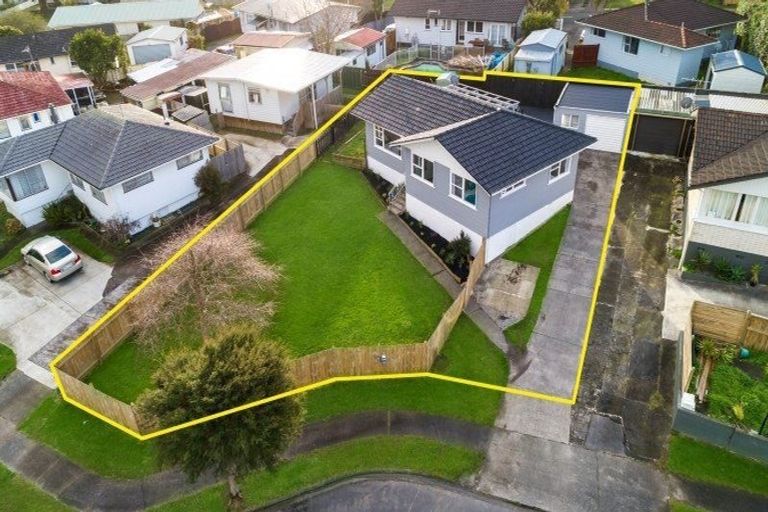 Photo of property in 10 Crampton Place, Manurewa, Auckland, 2102