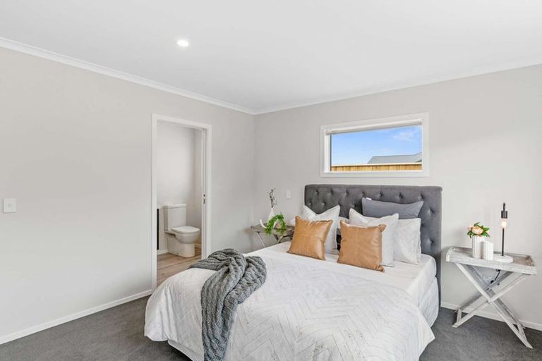 Photo of property in 6 Magnolia Place, Levin, 5510