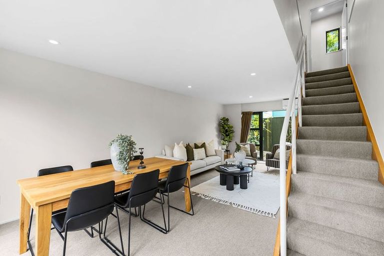 Photo of property in 5 Gracefield Avenue, Christchurch Central, Christchurch, 8013