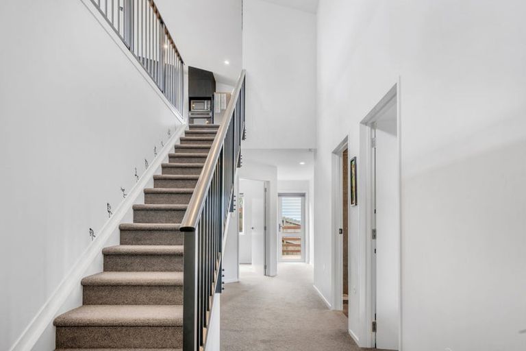 Photo of property in 6 Mara Waina Place, Swanson, Auckland, 0614