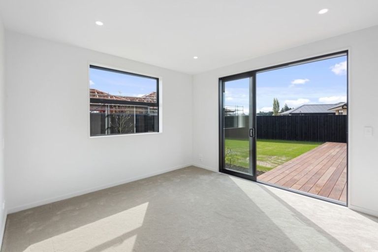 Photo of property in 32 Fearne Drive, Woodend, 7610