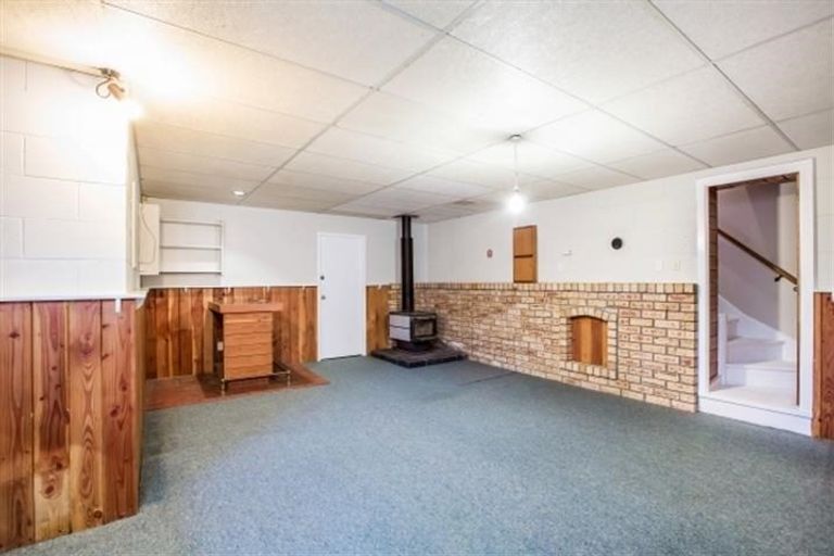 Photo of property in 274 Shaw Road, Titirangi, Auckland, 0604