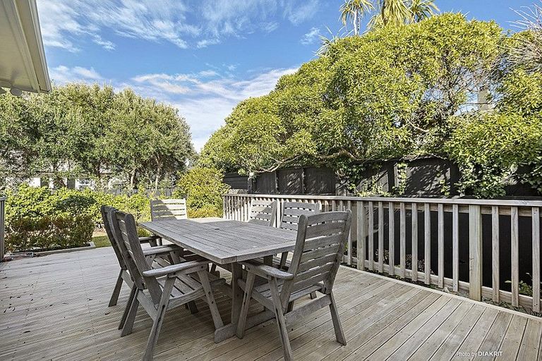 Photo of property in 70 Dundas Street, Seatoun, Wellington, 6022