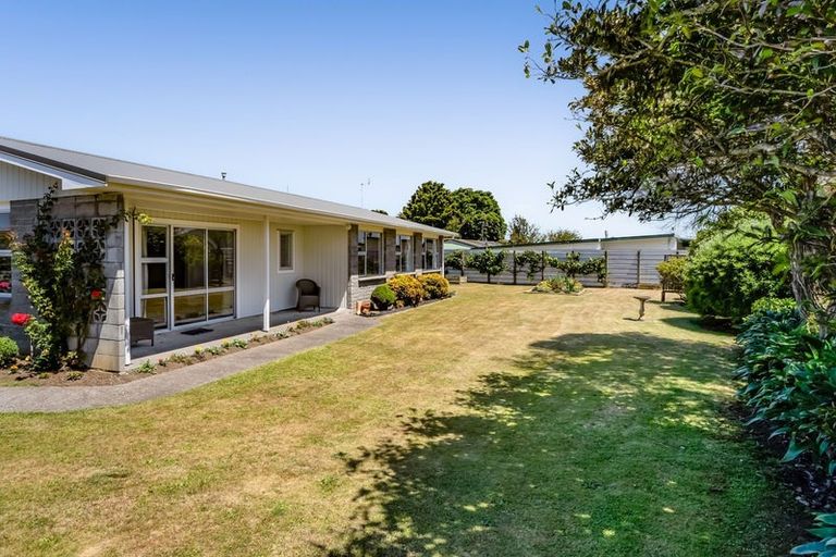 Photo of property in 54 Murray Avenue, Hawera, 4610