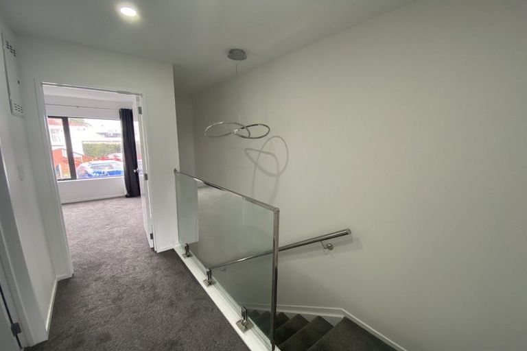 Photo of property in 2/20 Metcalfe Road, Ranui, Auckland, 0612