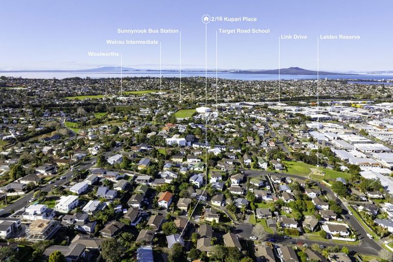 Photo of property in 2/16 Kupari Place, Totara Vale, Auckland, 0629
