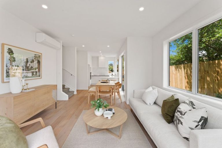 Photo of property in 4c Towra Place, Botany Downs, Auckland, 2010