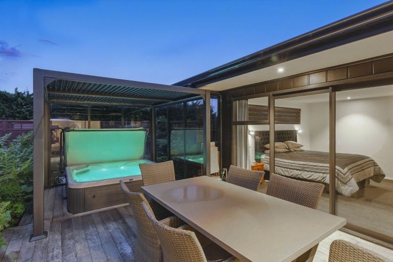 Photo of property in 518 Hickford Road, Foxton, 4891