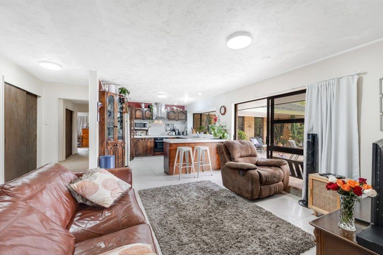 Photo of property in 1210 Alfriston Road, Alfriston, Manurewa, 2576