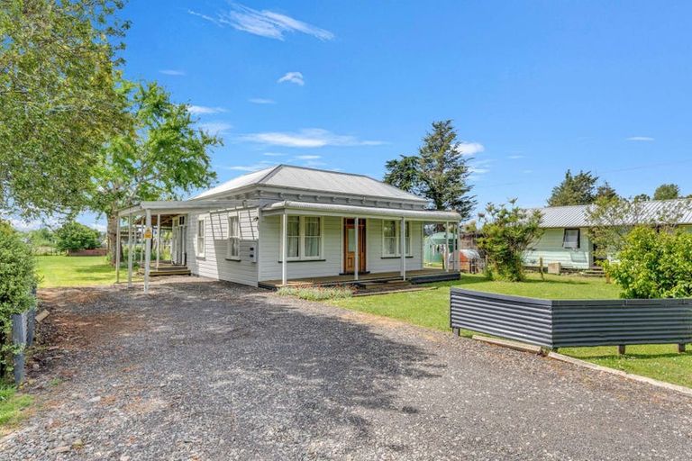 Photo of property in 14 Uawa Parade, Tolaga Bay, 4077
