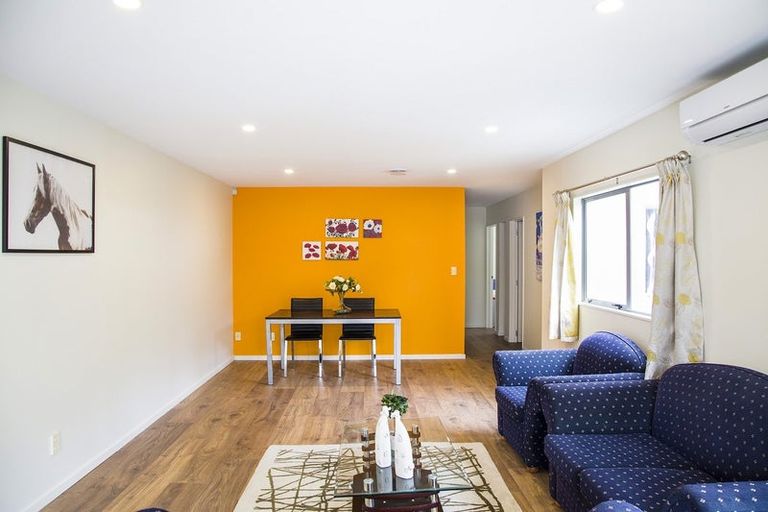 Photo of property in 17e Balmain Road, Birkenhead, Auckland, 0626