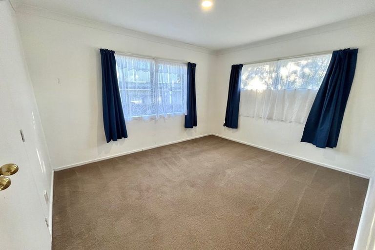 Photo of property in 146 Mahia Road, Wattle Downs, Auckland, 2103