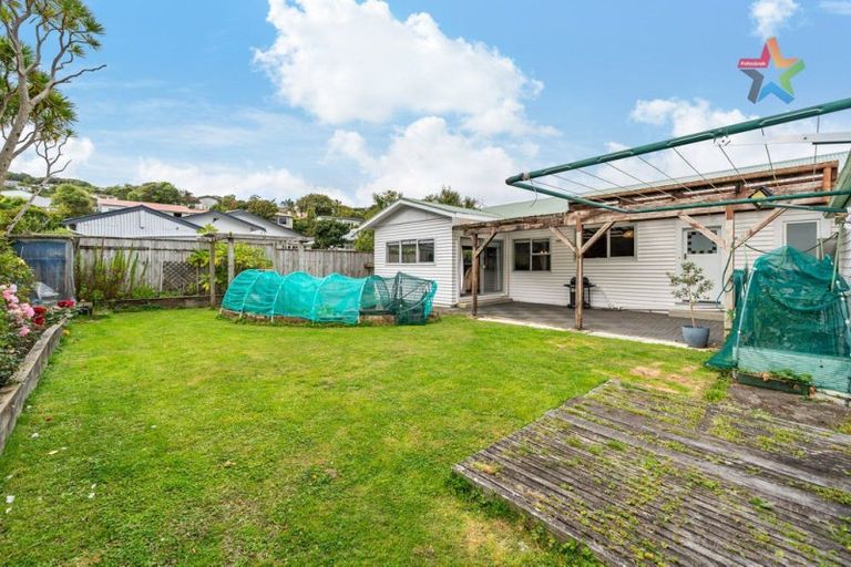 Photo of property in 2 Hildreth Street, Karori, Wellington, 6012