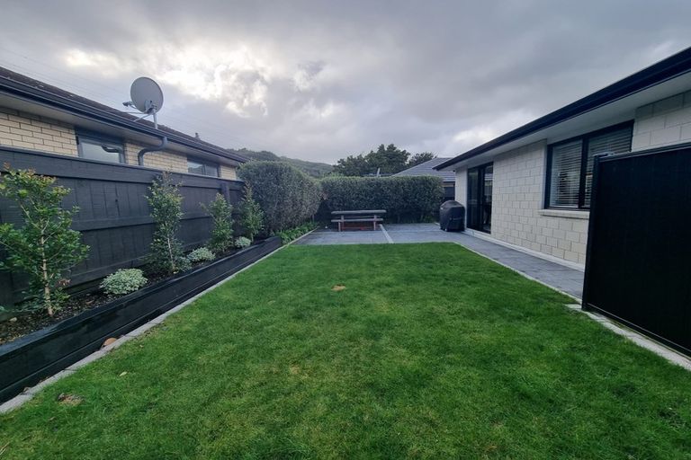 Photo of property in 84 Riverstone Drive, Riverstone Terraces, Upper Hutt, 5018