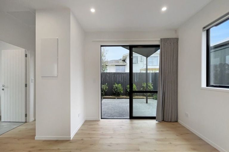 Photo of property in 11 Ara Reti, Mangere, Auckland, 2022