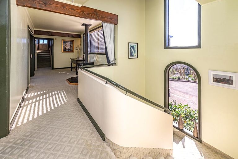 Photo of property in 22 Shakespeare Road, Bastia Hill, Whanganui, 4500