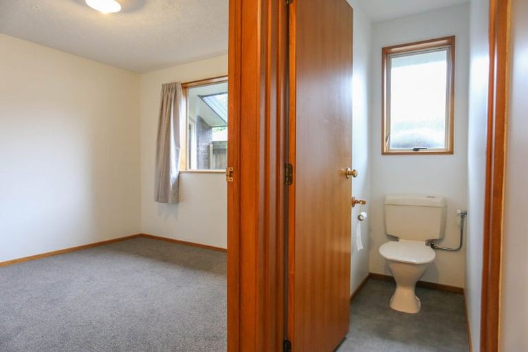 Photo of property in 2/15 Lyndon Street, Riccarton, Christchurch, 8011