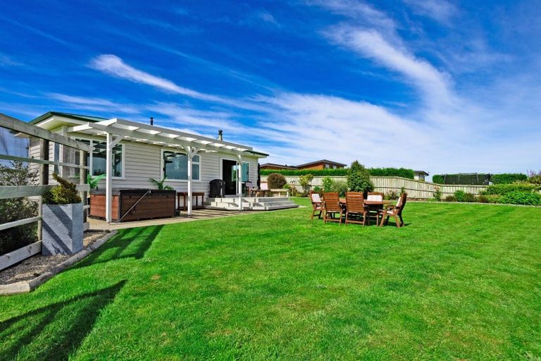 Photo of property in 2 Neva Street, Fortrose, Invercargill, 9875