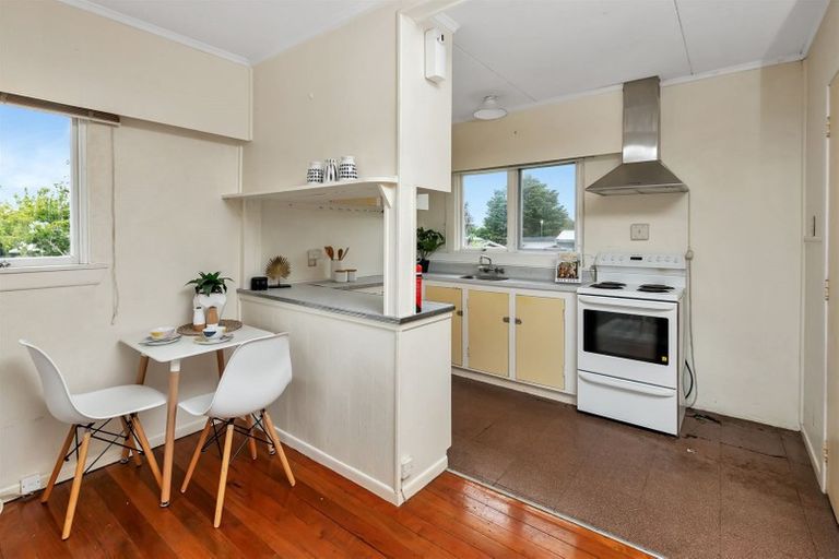 Photo of property in 21 Ford Avenue, Te Kamo, Kamo, 0112