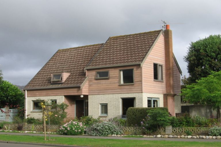 Photo of property in 59a Park Avenue, Waikanae, 5036