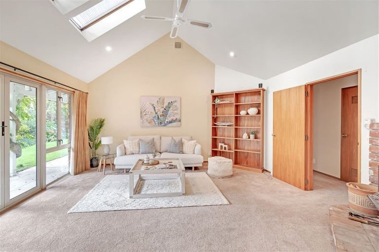 Photo of property in 12 Rempstone Drive, Halswell, Christchurch, 8025