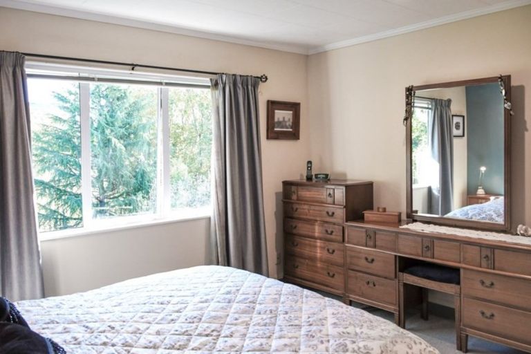 Photo of property in 60 Lucknow Road, Havelock North, 4130