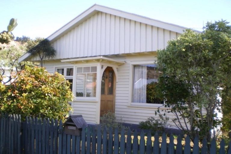Photo of property in 3 Celia Street, Redcliffs, Christchurch, 8081