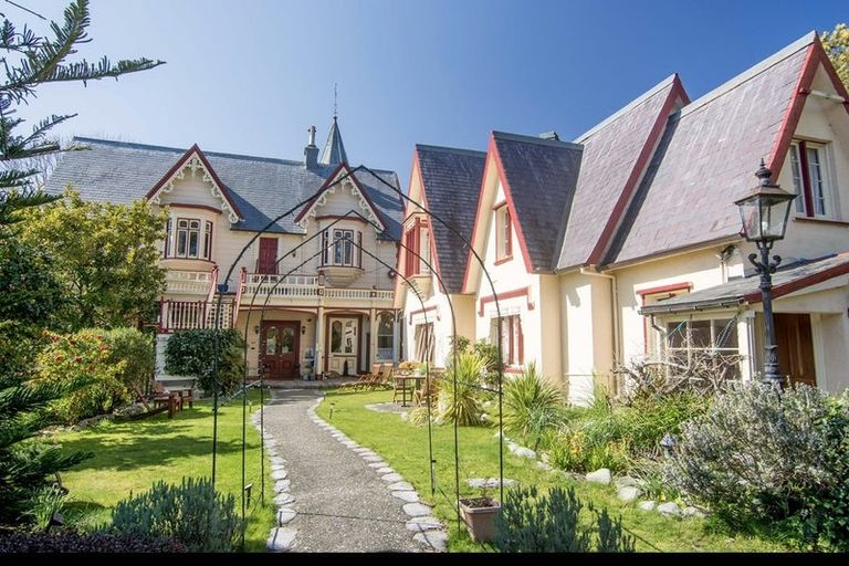 Photo of property in Warwick House, 64 Brougham Street, Nelson South, Nelson, 7010