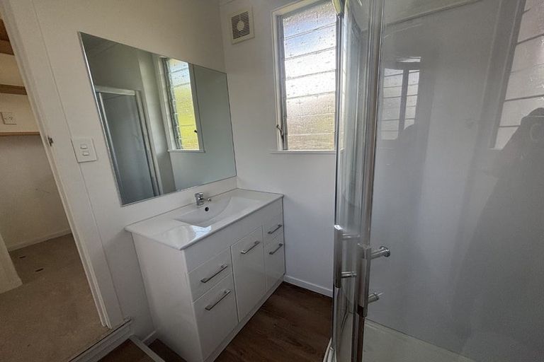 Photo of property in 4/37 Eskdale Road, Birkdale, Auckland, 0626