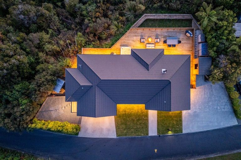 Photo of property in 66 Mount Marua Way, Timberlea, Upper Hutt, 5018