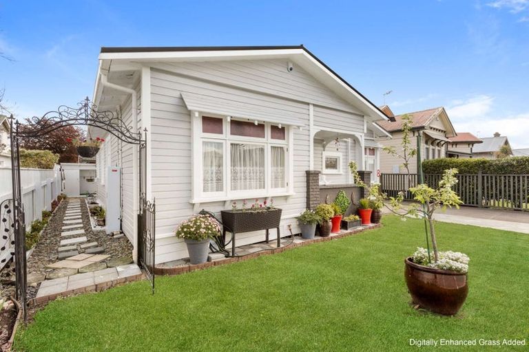 Photo of property in 8 Pascal Street, Palmerston North, 4410