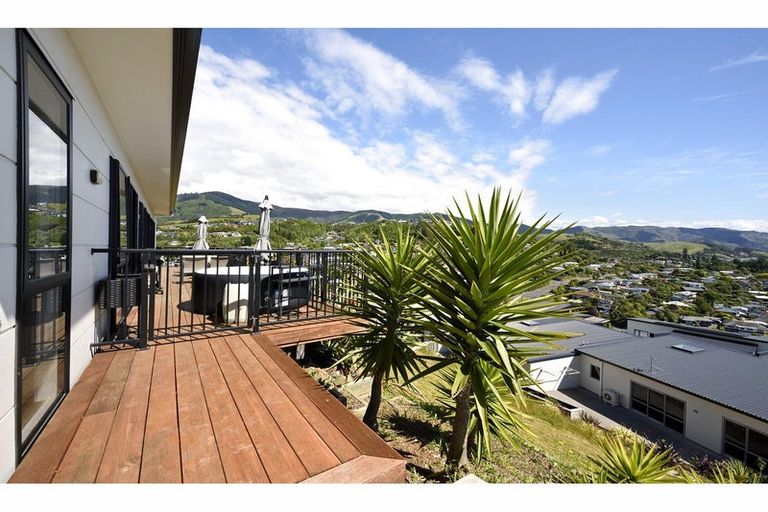 Photo of property in 74 Coster Street, Stoke, Nelson, 7011