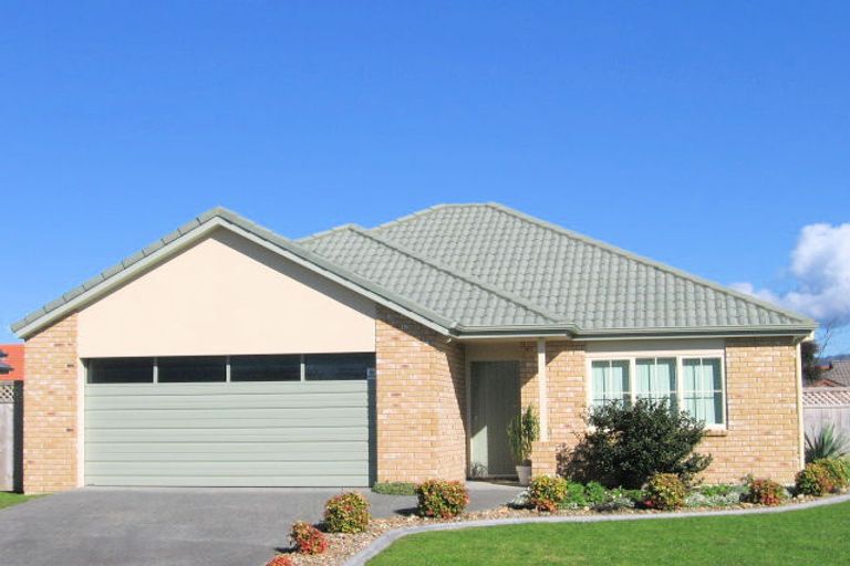 Photo of property in 37 Espalier Drive, Henderson, Auckland, 0612