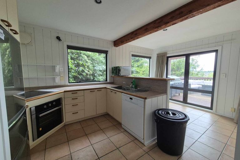 Photo of property in 16 Maxwell Place, Queenstown, 9300