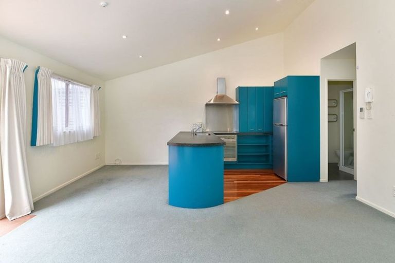 Photo of property in 33b Florence Avenue, Orewa, 0931