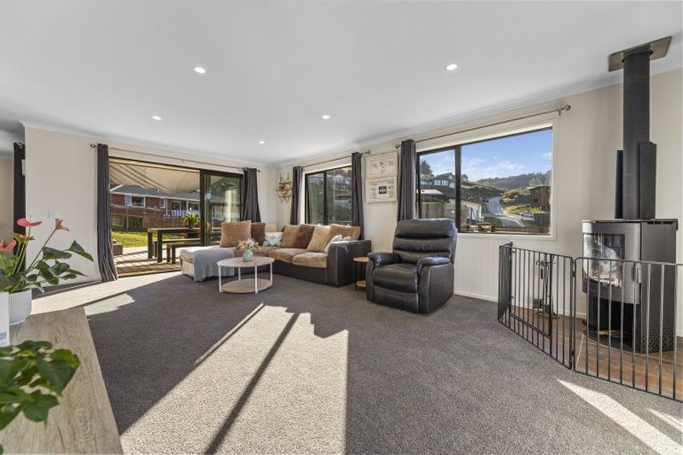 Photo of property in 18 Goddard Way, Sawyers Bay, Port Chalmers, 9023