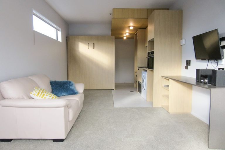 Photo of property in Vedado Apartments, 208/41u Hopper Street, Mount Cook, Wellington, 6011