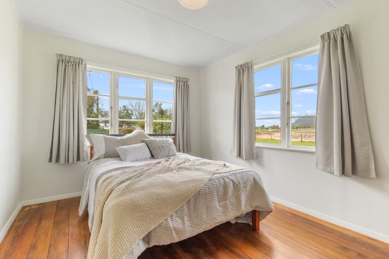 Photo of property in 57 Kuku Beach Road, Kuku, Levin, 5570