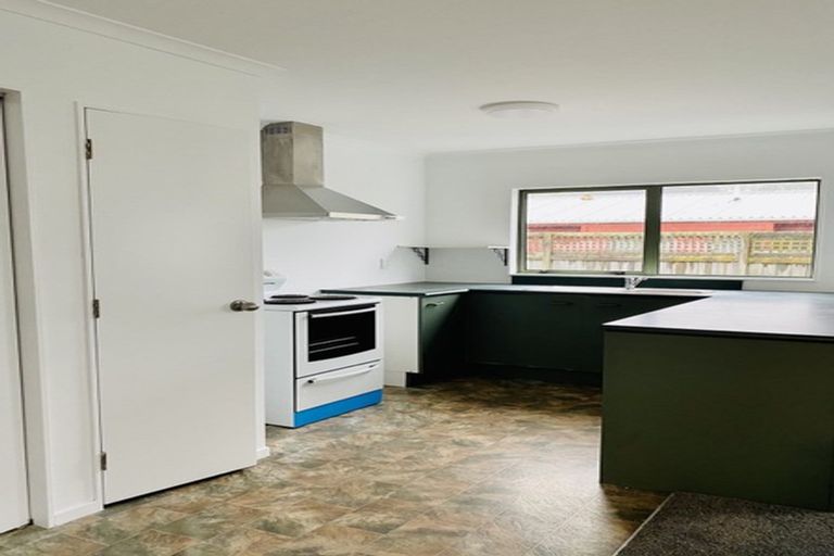 Photo of property in 13 Rawson Street, Tawa, Wellington, 5028