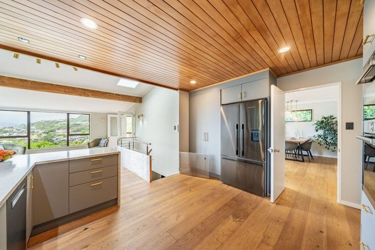 Photo of property in 33 Oak Avenue, Paremata, Porirua, 5024