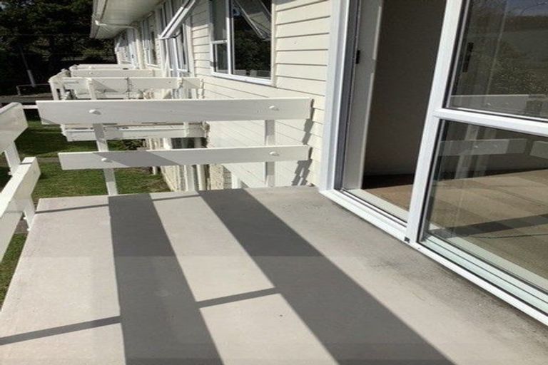 Photo of property in 9/10 Trevethick Grove, Woburn, Lower Hutt, 5010