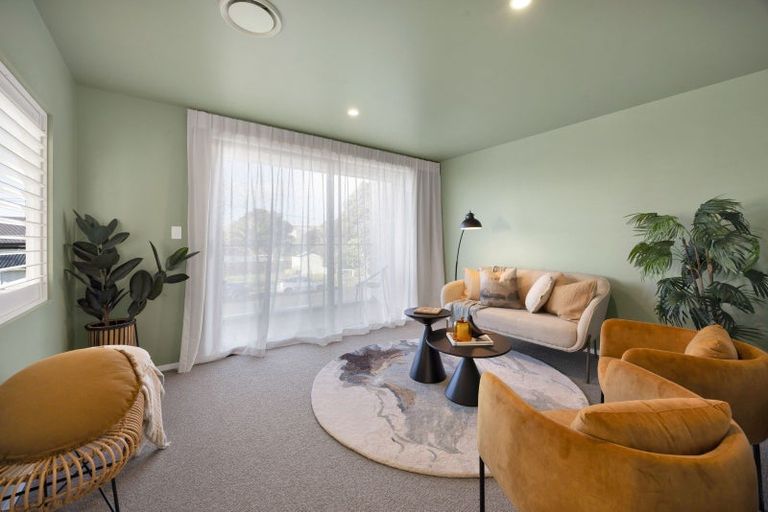 Photo of property in 10 Eliot Street, New Plymouth, 4310