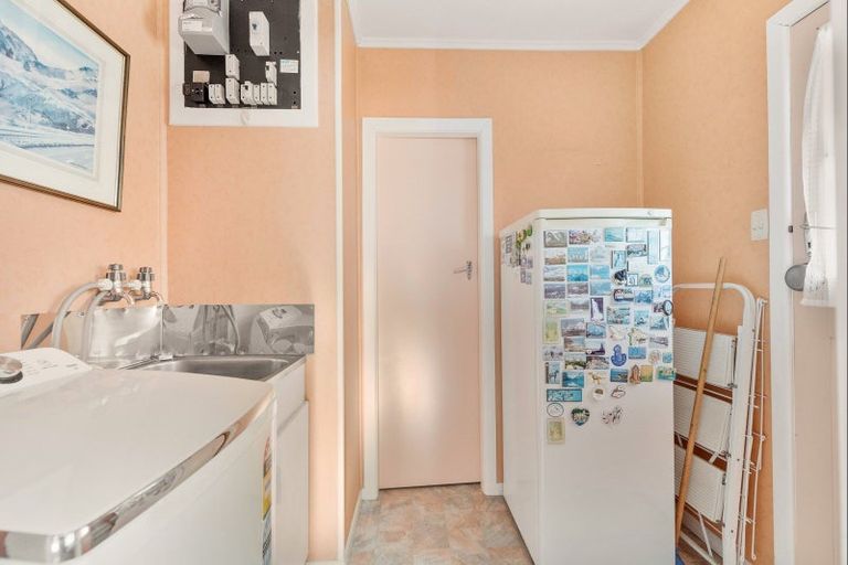 Photo of property in 2 Kiwi Street, East Gore, Gore, 9710